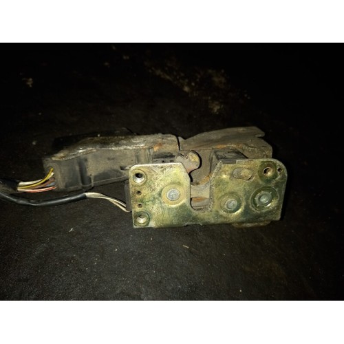 Замок двери MAN внутренний в сборе с доводчиком RH (103)