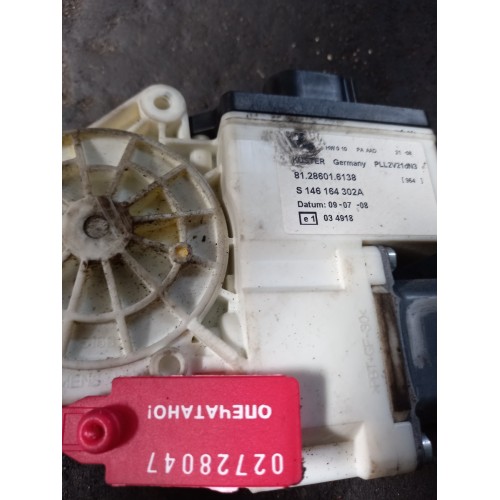 Моторчик стеклоподъемника MAN TGS TGX RH (047)-1