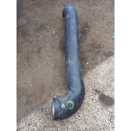 Патрубок воздушного фильтра Volvo FH 131881 (621)