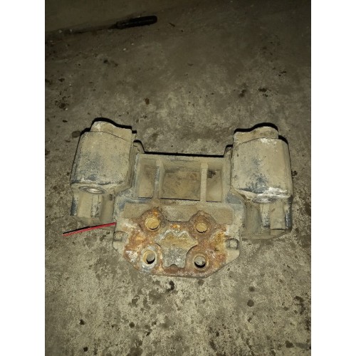 Подушка КПП Scania деф. (521)