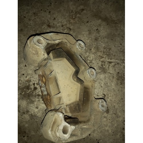 Подушка КПП Scania деф. (521)-1