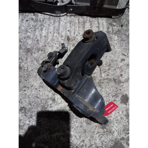 Кронштейн торсиона кабины Scania 5 P-серия LH (660)-2