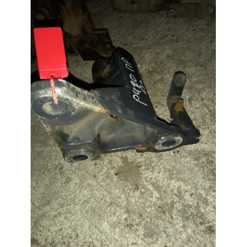 Кронштейн торсиона кабины Scania 5 P-серия LH (660)-1