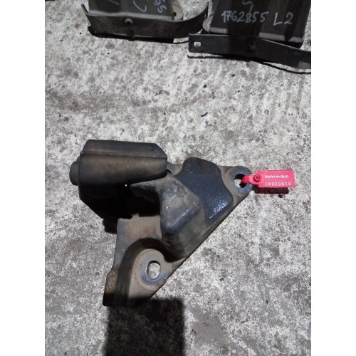 Кронштейн торсиона кабины Scania 4 P-серия RH (642)