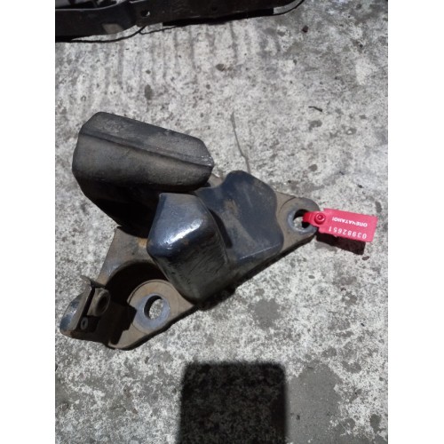 Кронштейн торсиона кабины Scania 4 P-серия RH (651)