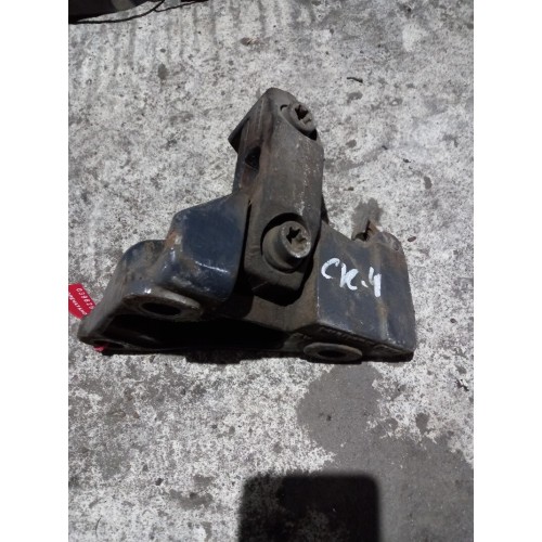 Кронштейн торсиона кабины Scania 4 P-серия RH (651)-2