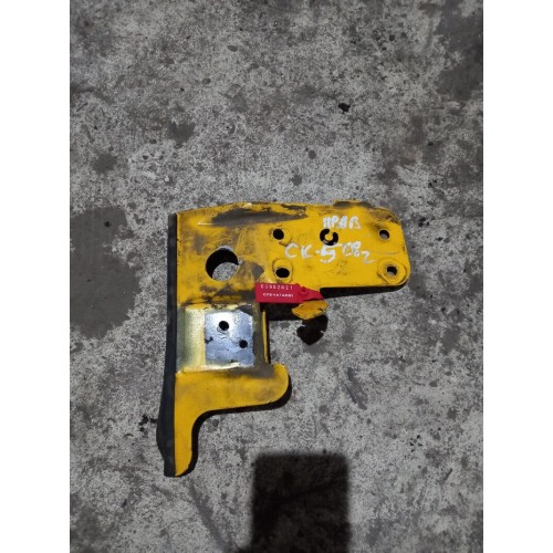 Кронштейн крыла переднего моста Scania (621)