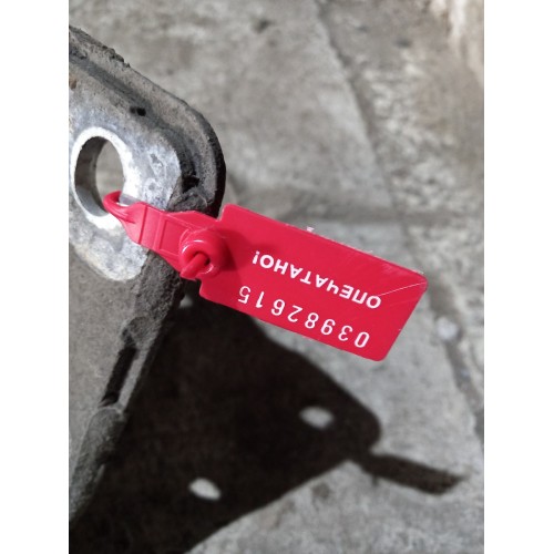 Кронштейн замка крыла Scania LH (615)-1