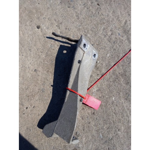 Кронштейн фары DAF 106 RH (942)-1