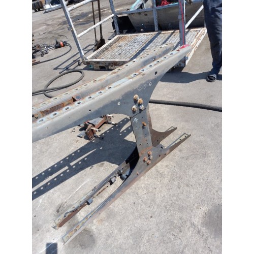 Траверса DAF 106 средняя (894)-2