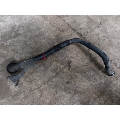 Маслозаливная горловина Renault T-Seria (715)-2