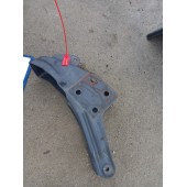 Кронштейн замка кабины Renault TS задний LH (945)