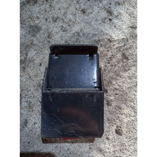 Замок крыла Scania нижний (704)