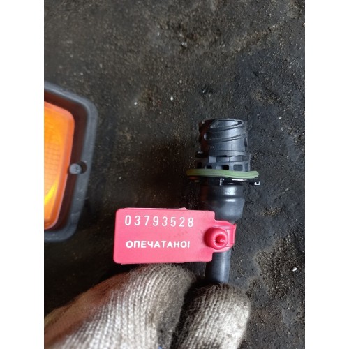 Фонарь освещения Renault T-Seria (заднего хода) (528) -1