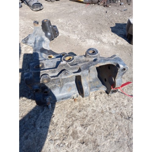 Кронштейн буксировочного пальца Scania R380LA 037255 LH (827)-3