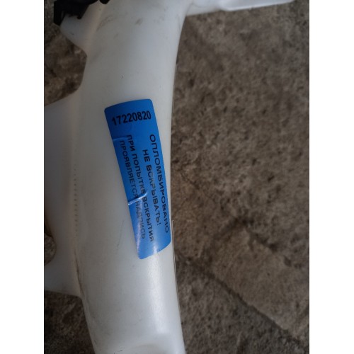 Горловина бачка омывателя Renault T-Seria без крышки (820) -1