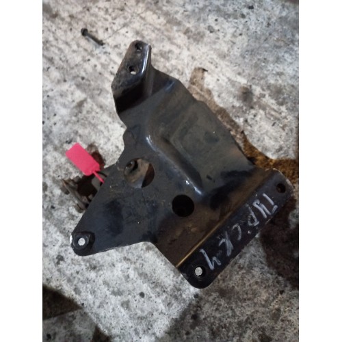 Кронштейн бачка ГУРа Scania (725)-1