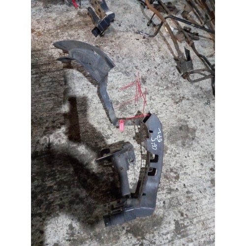 Кронштейн проводки Scania в сборе (732)