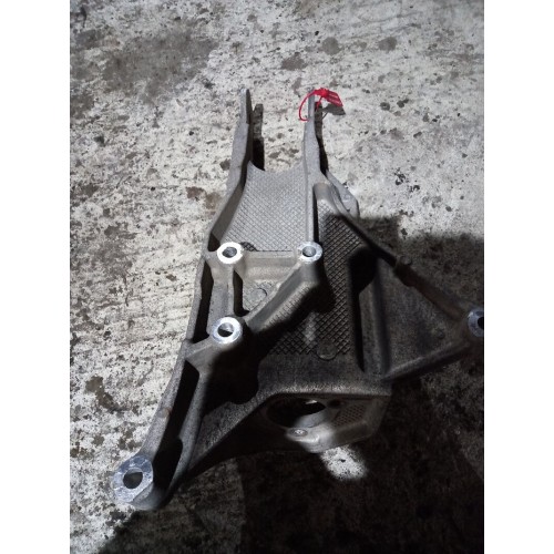 Кронштейн кабины (кронштейн передней подушки) Scania 5 LH (859)-1