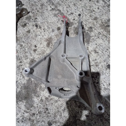 Кронштейн кабины (кронштейн передней подушки) Scania 5 RH (840)-2