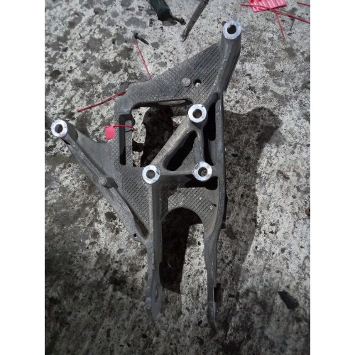 Кронштейн кабины (кронштейн передней подушки) Scania 4 LH (863)-2