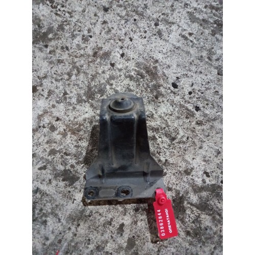 Кронштейн упора капота Scania (844)