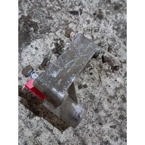 Кронштейн кулисы Scania 4 (847)-3