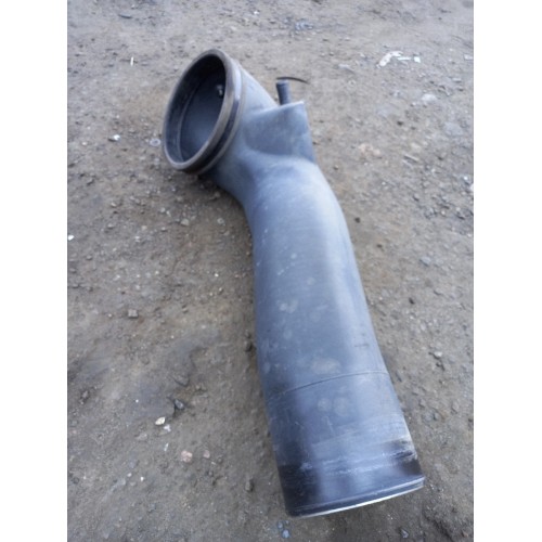 Патрубок воздушного фильтра Renault Premium DXI 460 049062 (946)