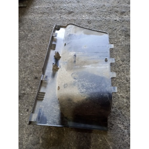 Накладка на подножку Scania P114 548650 RH (950)-2