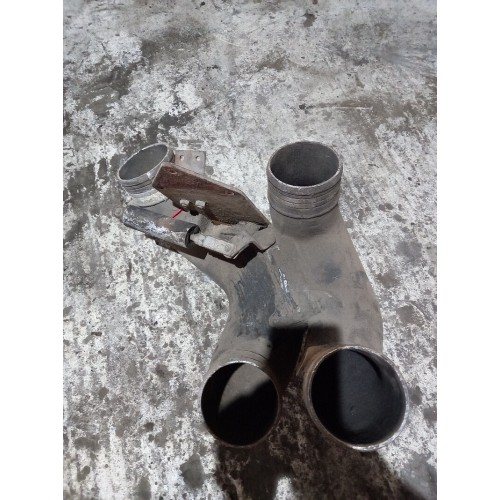 Патрубок интеркулера Scania 3 в сборе (572)