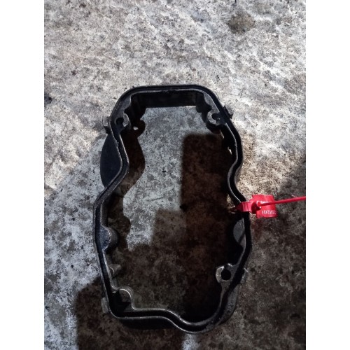 Проставка клапанной крышки Scania (484)