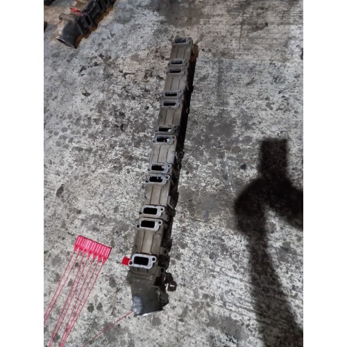 Коллектор впускной Scania-4 в сборе (462)-3