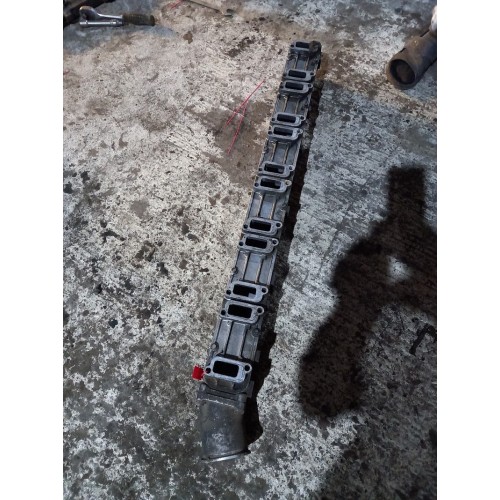 Коллектор впускной Scania-4 в сборе (463)-3