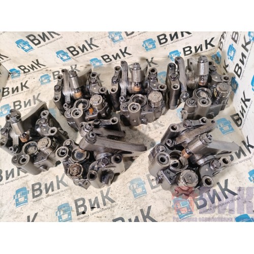 Ось коромысел DAF 105 в сборе (с рокерами и горняком) (702)*-9