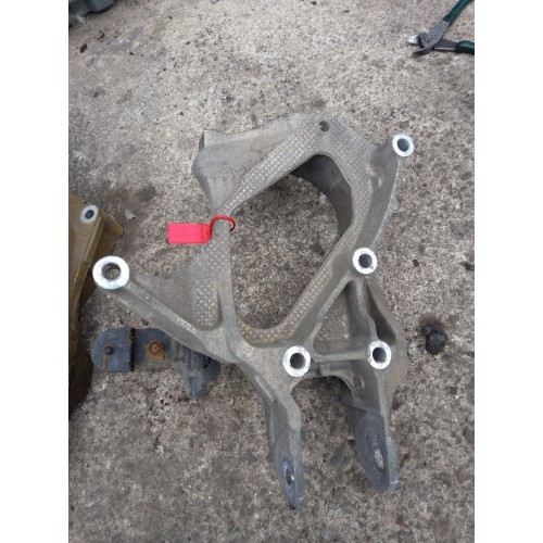 Кронштейн кабины (кронштейн передней подушки) Scania P114 548650 RH (151)-1