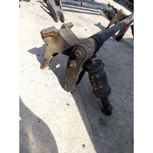 Торсион кабины Iveco Stralis с кронштейнами и подушками в сборе (104)-3