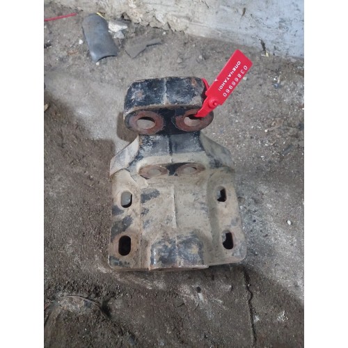 Кронштейн торсиона кабины Iveco Stralis RH (960)