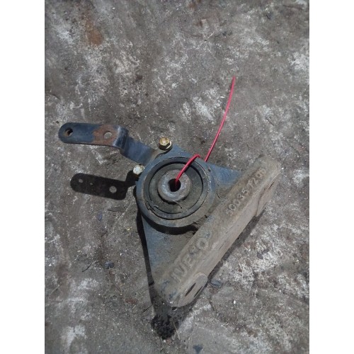 Кронштейн торсиона кабины Iveco Stralis RH (954)-1