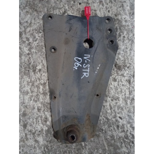 Кронштейн цилиндра подъема кабины Iveco Stralis (917)