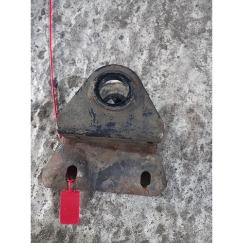 Кронштейн передней стойки стабилизатора Iveco LH (872)-1