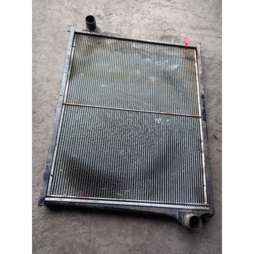 Радиатор основной Scania P114 548650 деф. (795) 