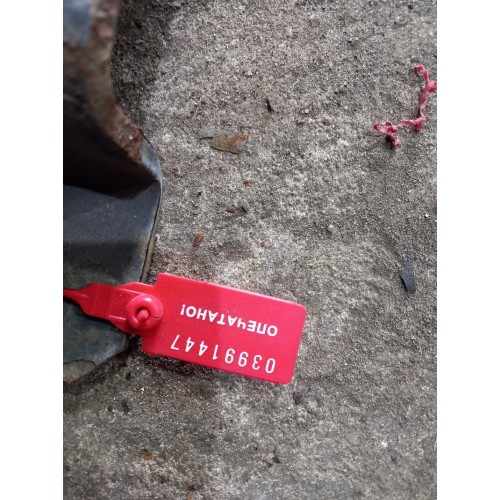 Проставка заднего полукрыла Renault Magnum (447)-1