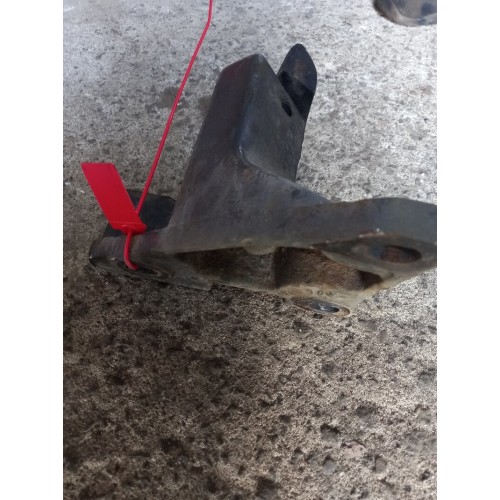 Кронштейн торсиона кабины Scania P114 548650 LH (819)-3