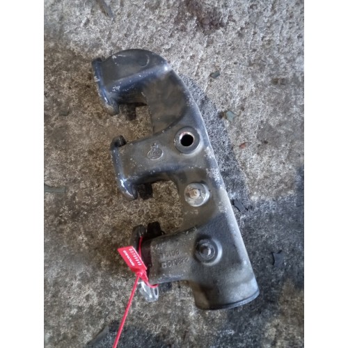 Часть впускного коллектора Renault Magnum MACK RH (946)