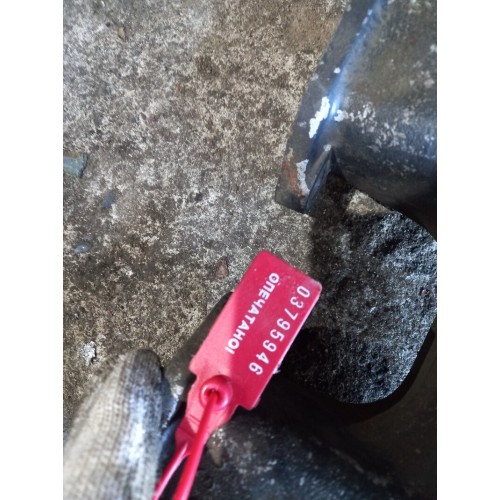 Часть впускного коллектора Renault Magnum MACK RH (946)-3