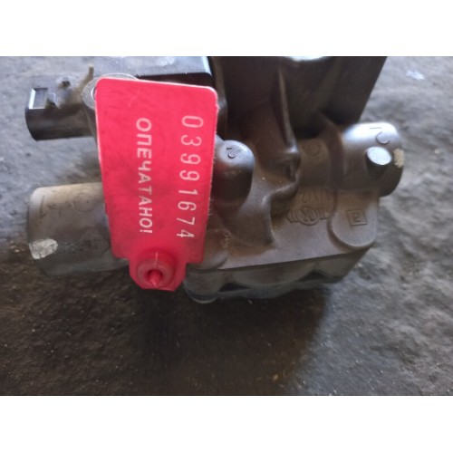 Кран ABS Renault-T (674)-2