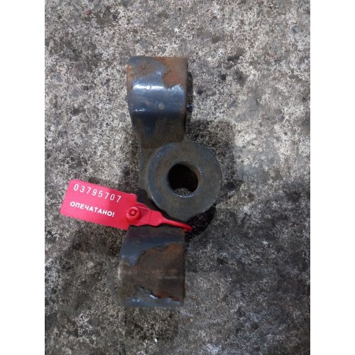 Кронштейн тяги переднего стабилизатора Renault DXI верхний (707)