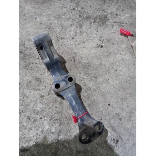 Кронштейн кабины Renault Pr задний (637)-2