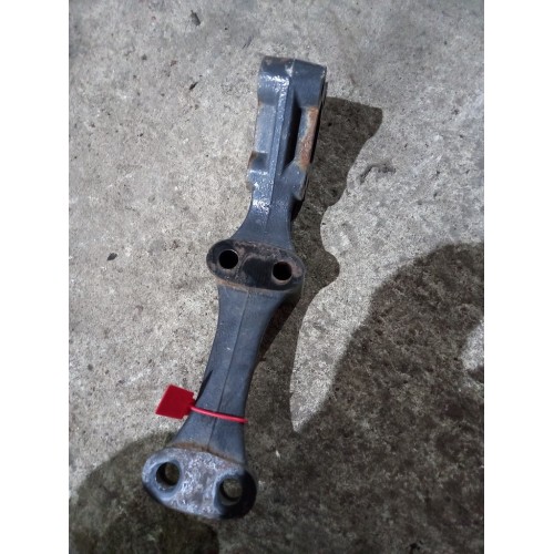 Кронштейн кабины Renault Pr задний (640)-1