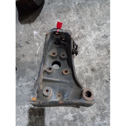 Кронштейн торсиона кабины Renault Premium DCI LH (676)